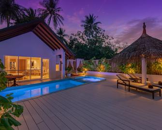 Malahini Kuda Bandos Resort - Bandos Island - Pool