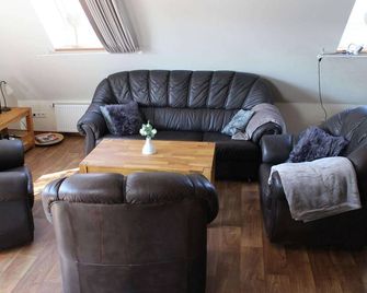 Ferienwohnung mit Sauna in Lothe - Schieder-Schwalenberg - Living room
