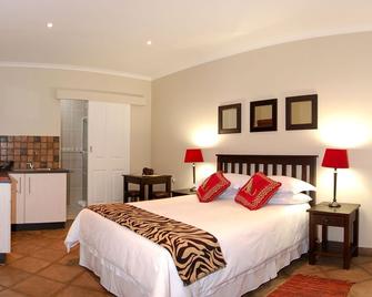 Lalapanzi Guest Lodge - Port Elizabeth - Phòng ngủ