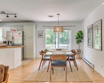Family-Friendly Saugerties Home with Hot Tub and Games - Saugerties - Essbereich