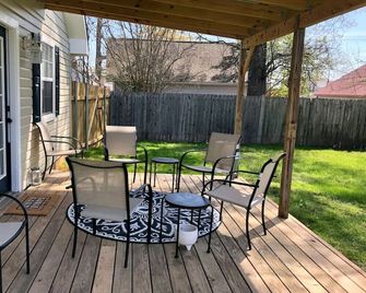 3BR/2B in the heart of Leesville, Southern Comfort - Leesville - Binnenhof