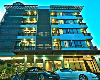 The Present Sathorn - בנגקוק - בניין