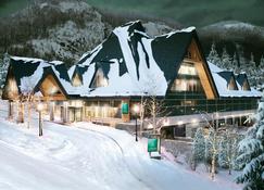 Holiday Inn Express & Suites Tremblant - Mont-Tremblant - Building