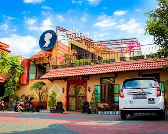 Omah Njonja Bed & Brasserie - Yogyakarta - Edificio