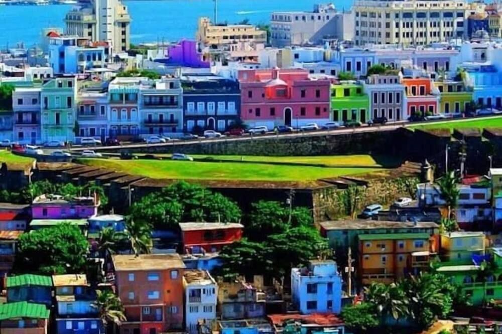 Puerto Rico Gem 2BR Walk to Beach Wi-Fi - San Juan - Outdoor view