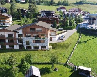 Chalet Nora - San Vigilio di Marebbe - Buiten zicht