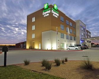 Holiday Inn Express & Suites Brookshire - Katy Freeway By IHG - Brookshire - Budova