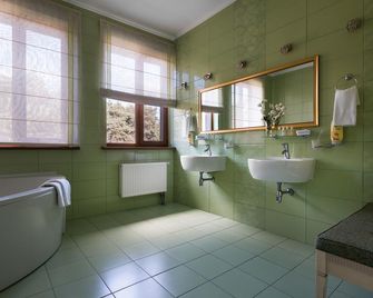 Onovo Dendra Hotel - Kyiv - Baño