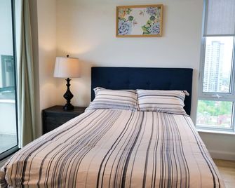 2bhk Luxury Brand New Pvt Suite Kitchene - Kitchener - Bedroom