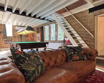 Sfeervol Overnachten in de Kerk - Amersfoort - Living room