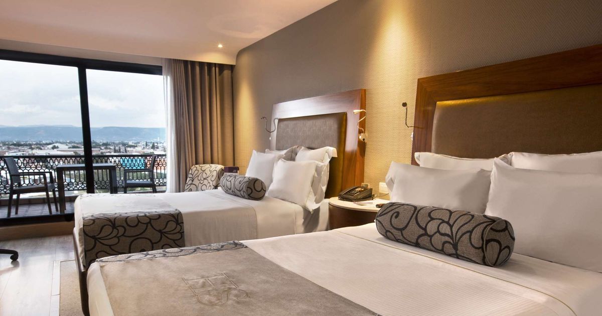 Hs Hotsson Hotel Leon £62. León Hotel Deals & Reviews - KAYAK