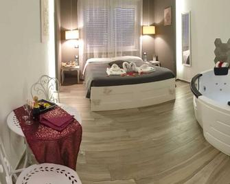 Il Mare di Roma Luxury - Lido di Ostia - Camera da letto