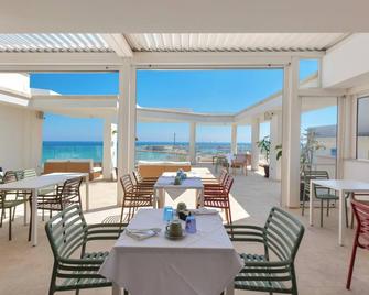 Marnik Luxury B&B - San Foca - Restaurante