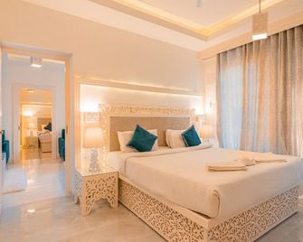 Lillywoods Zac Beach Resort - Goa Velha - Habitación