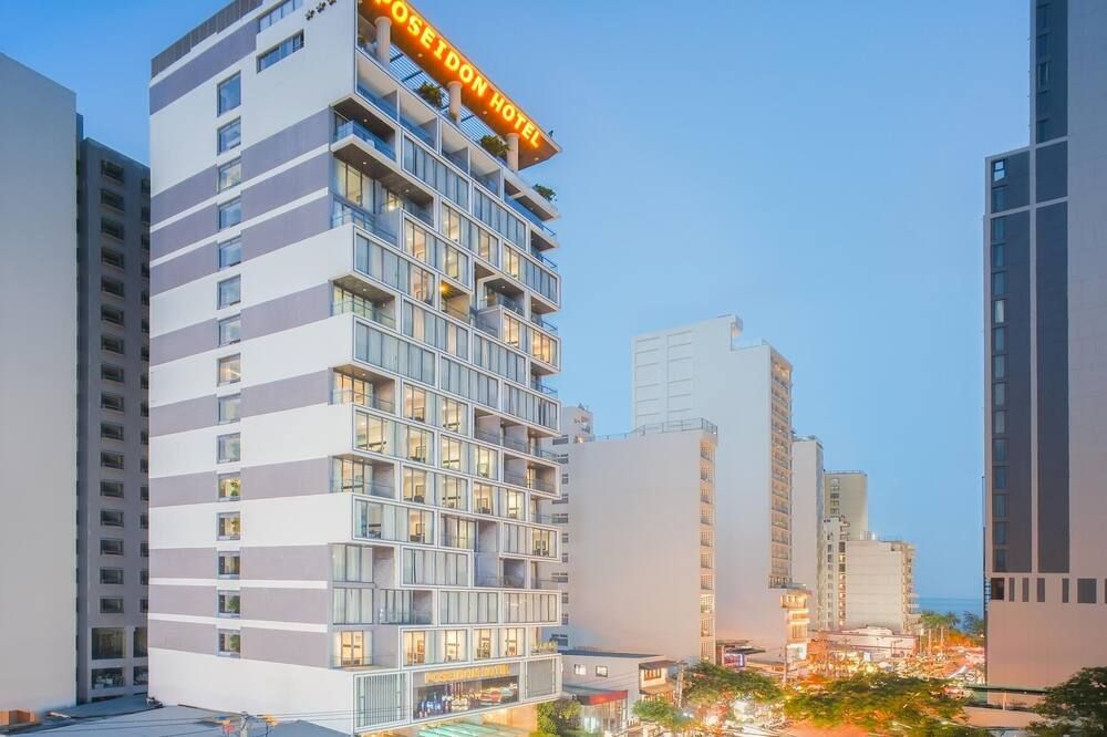 بوسايدون نا ترانف هوتل