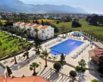 Mountain View Hotel - Kyrenia - Pool