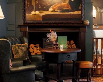 The Westgate - Winchester - Lounge