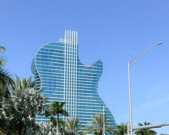 Cozy apartment near Seminole Hard Rock Cafe - Hollywood - Edificio