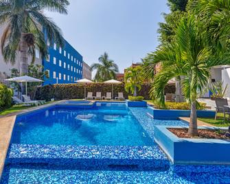 One Cuernavaca - Cuernavaca - Pool