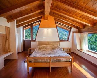 panoramic house Baravot - Sarre - Habitación
