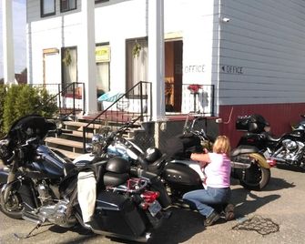 Bay Lake Inn (Frontiersman Motel) - Latchford - Gym