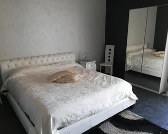 B&B LA Casa DI EL - אגריג'נטו - חדר שינה
