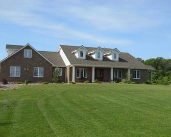 Wenzler's Landing Bed & Breakfast - Wheatley - Building