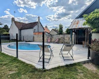 Évasion Nature à Chabris : Entre Loire et Cher - FR-1-591-741 - Chabris - Piscina