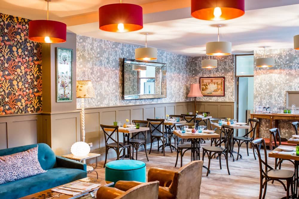 Moore House - Hastings - Restaurang