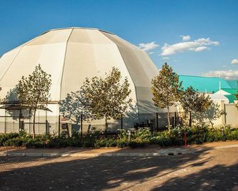 The Ridge Hotel - Emalahleni - Building