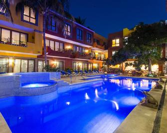 El Pueblito Sayulita - Colorful, Family and Relax Experience with Private Parking and Pool - Sayulita - Piscina