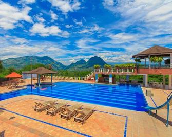 Hotel Real Dinastia - La Pintada - Piscina