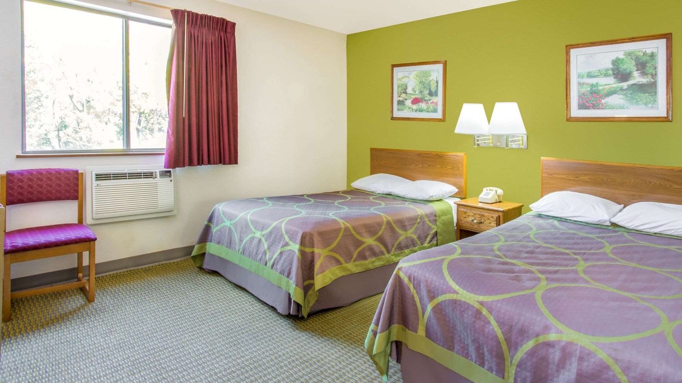 Super 8 by Wyndham Richmond/Broad Street