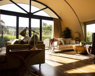 Glenlowren - A Magical Haven In The Yarra Valley - Dixons Creek - Living room