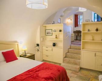 The Templer Inn - Jerusalem - Bedroom