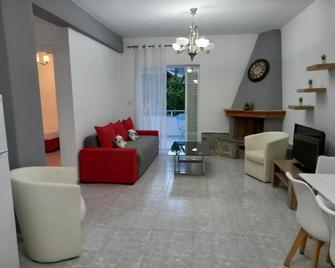 Greek Pride Evlogia - Skala Fourkas