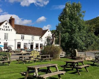 The Talbot at Knightwick - וורצ'סטר - פטיו