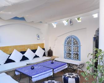 Hotel Al Alba Hammam & Restaurant - Asilah - Living room