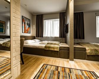 Belgrade Inn Garni Hotel - Belgrado - Habitación