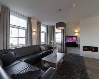Vacation home with sauna in Zeeland - Kortgene - Soggiorno