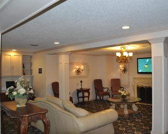 Magnuson Hotel East Sandusky - Sandusky - Sala de estar