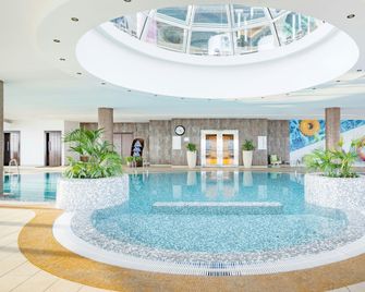 Qabila Westbay Hotel - Doha - Pileta