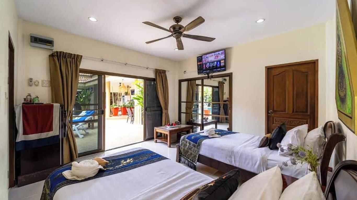 Siam Court Hotel and Resort