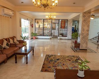 Lumbini Five Elements Hotel - Lumbini Sanskritik - Salónek