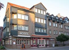 Hotel am Schloss Ahrensburg - Ahrensburg - Building