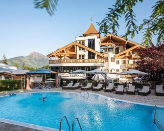 Wellnessresort Seiwald Superior - Going - Basen
