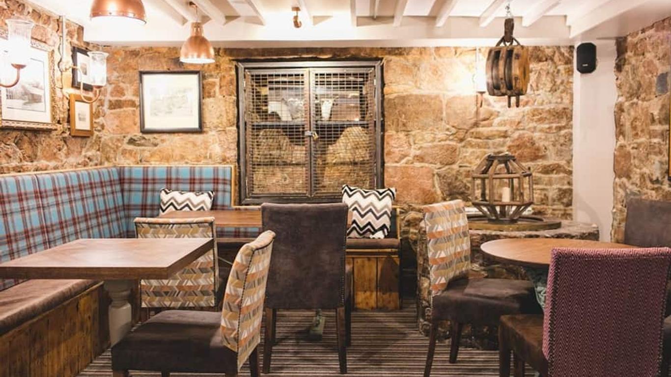 Old Court House Inn