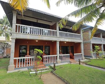 Clifinn Wellness Beach Resort by nutmeg - Thiruvananthapuram - Bangunan