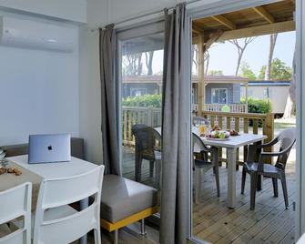 Hu Park Albatros Village - Piombino - Dining room