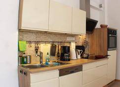 Charming apartment. Kitchen, bath, 45m², 2km from Heidelberg. - Leimen - Cocina